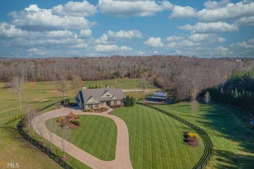 910 Golf Course Rd, Demorest, GA 30535-5017