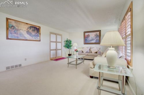 17695 Broken Spur Dr, Amo, CO 80831-9344