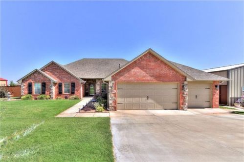 4605 Crestmere Ln, Edmond, OK 73025-1268