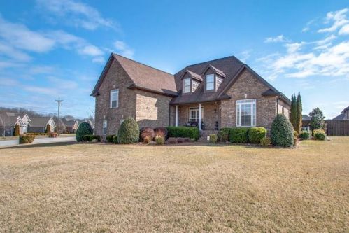 729 Heritage Rd, Lebanon, TN 37087-6547