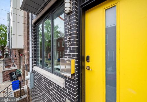 1325 Colorado St, Philadelphia, PA 19146-4704