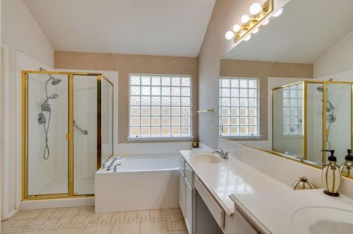 6701 Andress Dr, Fort Worth TX  76132-2999 exterior
