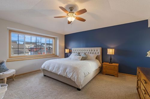 920 Drew Dr, Saint Paul MN  55129-6900 exterior