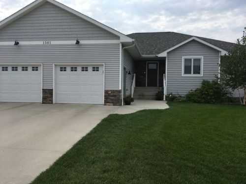 1501 Sawgrass Ave, Betts, SD 57301-7605
