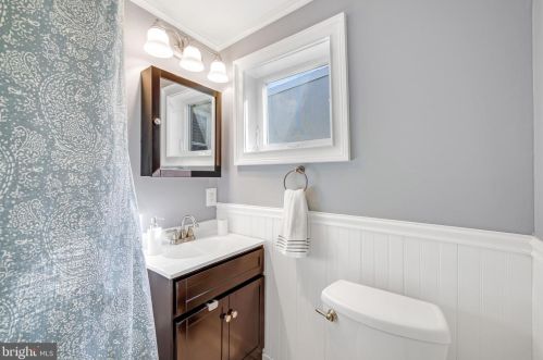 1917 12 St, Philadelphia PA 19148-2209 exterior