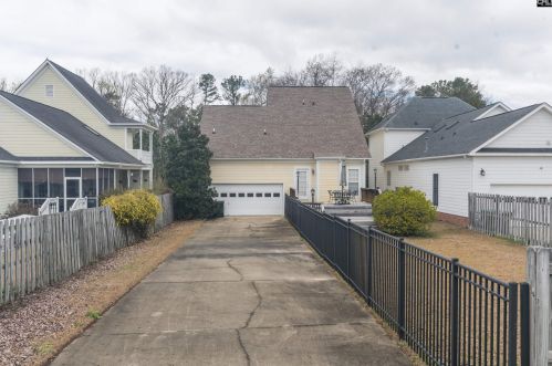 1208 Botanical Pkwy, Cayce-West Columbia SC  29169-6661 exterior