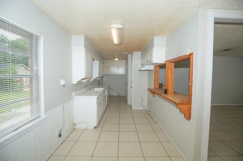 6616 Rockdale Rd, Fort Worth TX  76134-3834 exterior