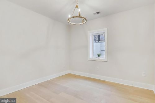 106 Geneva Ave, Silver Spring MD  20910-5105 exterior