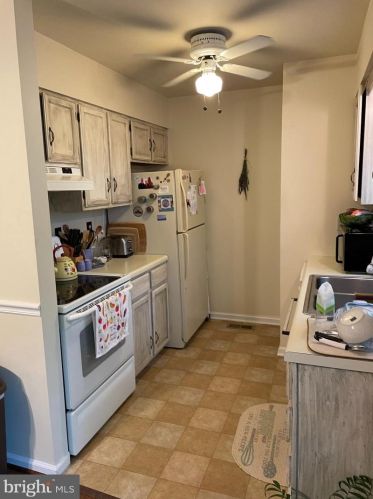 15 Mudfort Dr, Harpers Ferry WV  25425-6353 exterior