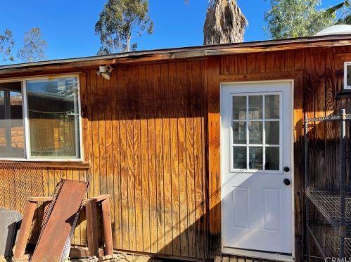 15747 Rancho Viejo Dr, Riverside CA  92506-5822 exterior