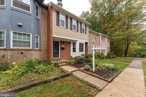 9057 Giltinan Ct, Springfield, VA 22153-1140