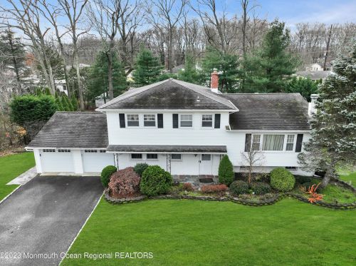 4 Judith Ct, Tinton Falls NJ  07712-4136 exterior