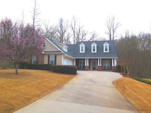 5548 Checkered Spot Dr, Gainesville, GA 30506-7331