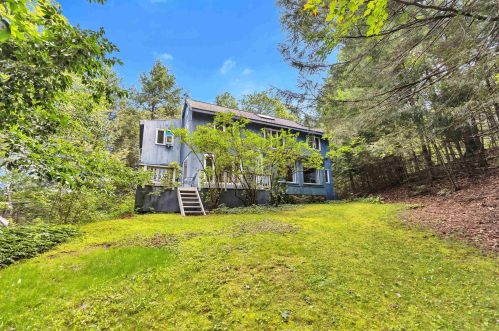 17 Hubbard Pond Rd, New Ipswich, NH 03071-3000