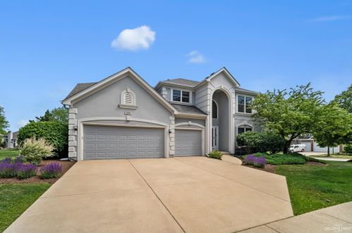 686 Waterside Dr, South Elgin, IL 60177-3714