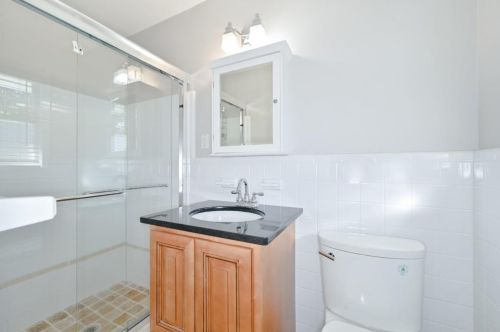 5830 Hilderbrand Dr, Atlanta GA  30328-4155 exterior