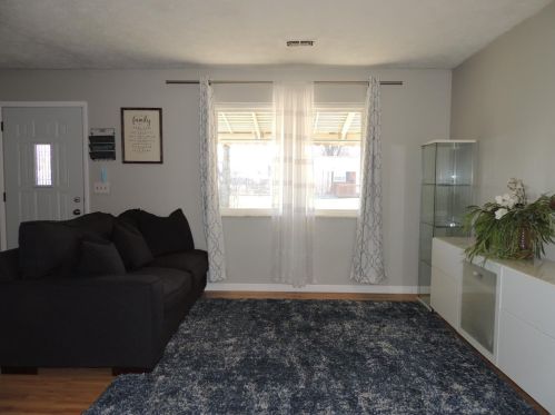 1518 Fawnvista Ln, Cincinnati OH 45246-2038 exterior