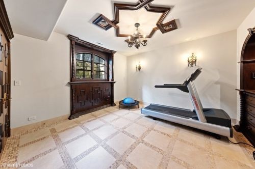 11315 77th St, Willowbrook IL  60527-6931 exterior