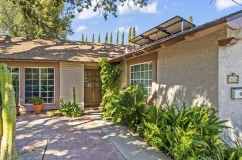 29241 Trailway Ln, Calabasas, CA 91301-1547