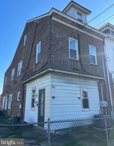 841 Lalor St, Trenton NJ  08610-6556 exterior