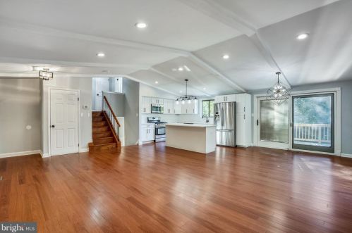 6244 Tamar Dr, Columbia, MD 21045-4209