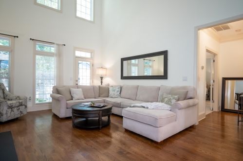 200 Elliot Cir, Watkinsville, GA 30677-6075
