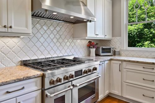 72 Brookhaven Dr, Atlanta GA  30319-3004 exterior