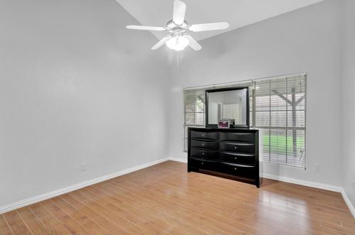 2533 Creekwood Ln, Fort Worth TX  76123-1111 exterior