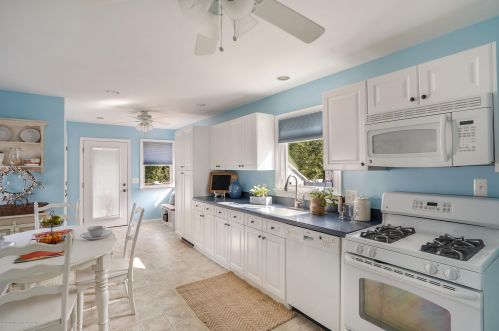 893 Lincoln St, Tinton Falls NJ 07701-5752 exterior