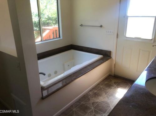 2848 Alabama St, Glendale CA 91214-1231 exterior