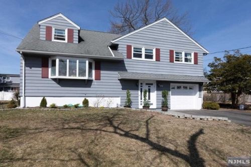552 Princeton St, N Milford, NJ 07646-2015