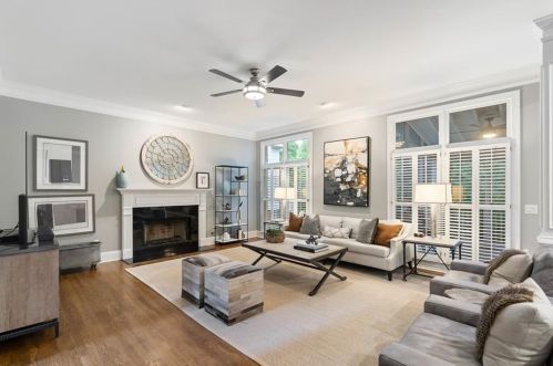 1133 Ashton Bluff Dr, Atlanta GA  30319-5399 exterior