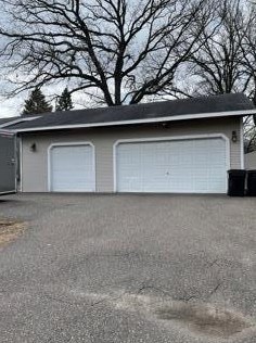 8440 River Rd, Minneapolis, MN 55433-6007
