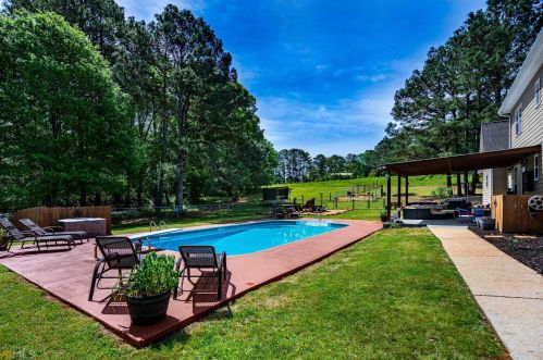 1733 Thompson Rd, Pine Mountain, GA 31822-4307