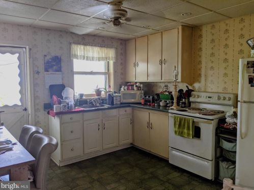 221 Fairview St, Primrose PA  17901-1719 exterior