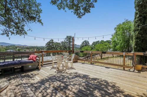 2375 Hartvickson Ln, Valley Springs, CA 95252-9289