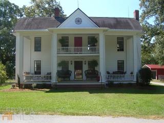 679 Cown Rd, Temple, GA 30179-4025