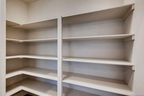 5028 Addison Way, Aurora CO 80016-5390 exterior