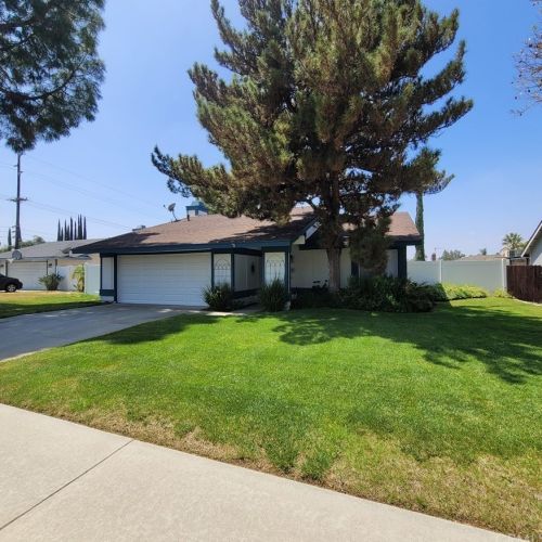 1611 Eddy Ct, Redlands, CA 92374-2561