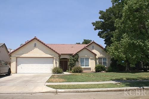 1574 Fireside Way, Lemoore, CA 93245-1714
