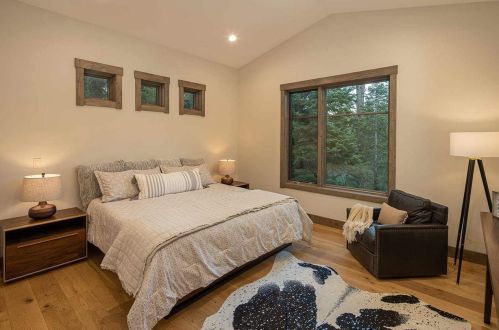 13521 Cristallina Way, Truckee CA  96161-7150 exterior