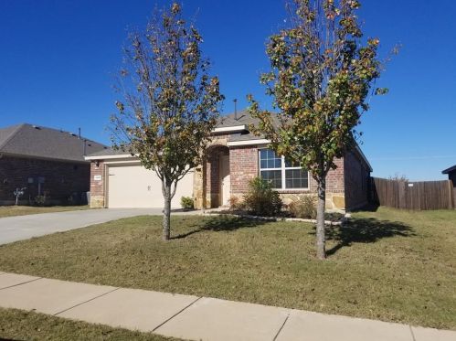 1436 Meadow Creek Dr, Princeton TX  75407 exterior