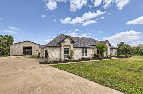 144 D B Wood Rd, Georgetown, TX 78628-7111