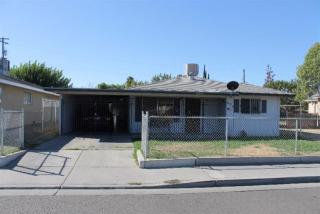 924 Cleveland Ave, Madera, CA 93638-2503