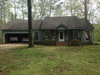 255 Roberts Ln, Counce, TN 38326-4073