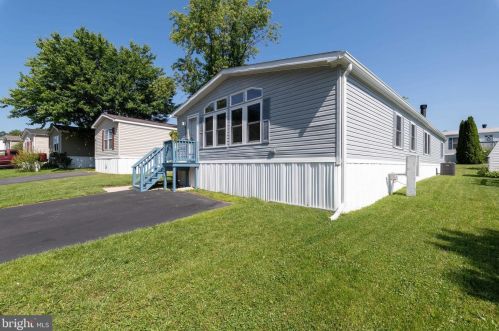 8381 Gatewood Dr, Jessup, MD 20794-3233