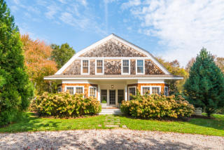 30 Haversham Rd, Westerly, RI 02891-4601