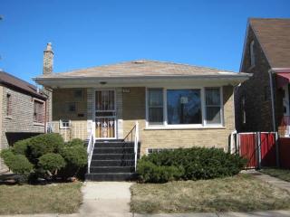618 102nd St, Chicago, IL 60628-2202