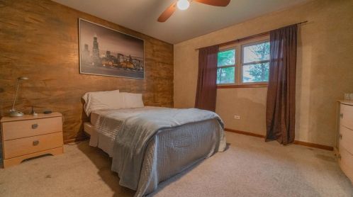 9601 Dogwood Dr, Hammond IN 46321-3709 exterior