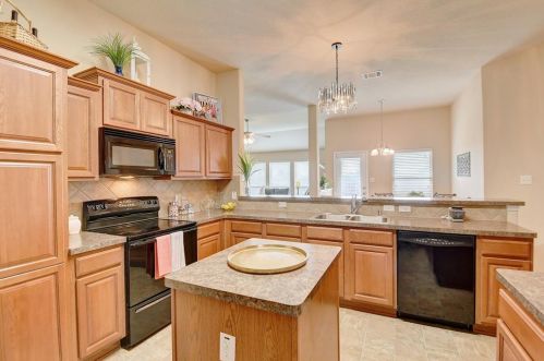 4733 Homelands Way, Fort Worth TX  76135-1666 exterior